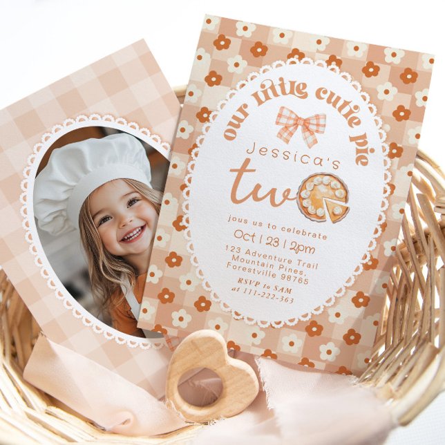 Invitation Little Cutie Pie is Two Photo 2anniversaire fête (Créateur téléchargé)