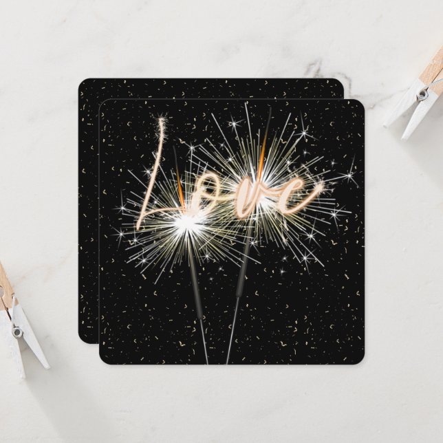 Invitation Love Mariage Sparklers sur Noir (Devant/Arrière en situation)