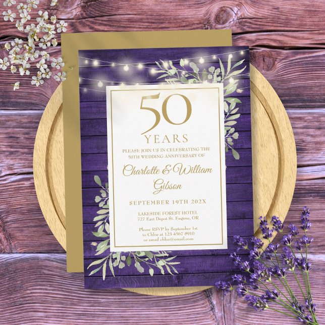 Invitation Lumières de chaîne de 50e anniversaire Feuillage d (50th Anniversary String Lights Purple Wood Foliage Invitation)