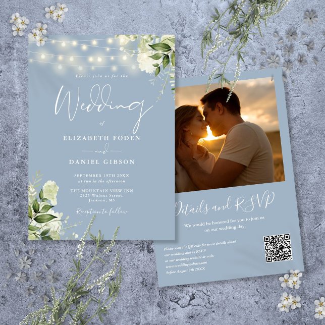 Invitation Lumières de verdure bleu poussiéreux Code QR Photo (Dusty Blue Greenery Lights QR Code Photo Wedding Invitation)