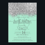Invitation Luxe Silver Neo Mint Parties scintillant Confetti<br><div class="desc">L'invitation élégante, glamour et moderne à la fête d'anniversaire de sweet sixteen est parfaite pour la jeune adolescente contemporaine et élégante. Il présente un confetti à parties scintillant brillante en argent faux imprimé sur le dessus d'un simple arrière - plan vert néo-menthe avec un grand numéro "16" dans un ton...</div>