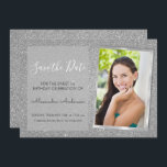 Invitation Luxury Silver Parties scintillant Sweet 16 Enregis<br><div class="desc">Luxury Silver Sparkle Parties scintillant Sweet sixteen Monogramme Nom et initiale Enregistrer la date Anniversaire Fête Photo Invitation. Cette image enregistrer la date invitation est parfait pour la Parties scintillant étincelante Sweet 16 Anniversaire Fête qui cherche à célébrer dans le style. Vous pouvez mettre à jour la carte d'invitation pour...</div>