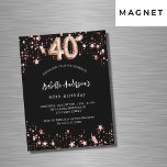 Invitation Magnétique 40e anniversaire noir rose or étoiles luxe<br><div class="desc">Un arrière - plan noir classique,  décoré d'étoiles dorées roses. Personnalisez et ajoutez un nom et des détails du parti. Le numéro est écrit avec un script de style ballon.</div>