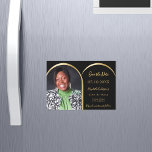 Invitation Magnétique Arche photo en or noir Anniversaire Enregistrer la<br><div class="desc">Une photo magnétique Enregistrer la carte de date pour un 40e anniversaire (ou tout âge). Devant : Ajoutez votre propre photo de taille verticale. Cadre de l'arc photo en or Faux. Un arrière - plan noir, un texte doré. Modèles pour un nom et une date. Le nom et le texte...</div>