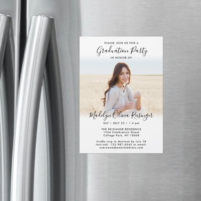 Invitation Magnétique Graduation Party Simple Photo & Black White Script (Créateur téléchargé)