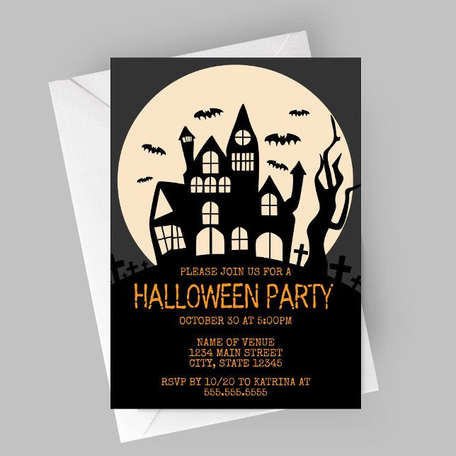 Invitation Maison hantée dans une fête d'Halloween Hill (Spooky Haunted House Halloween Party Invitation with Grey Sky)