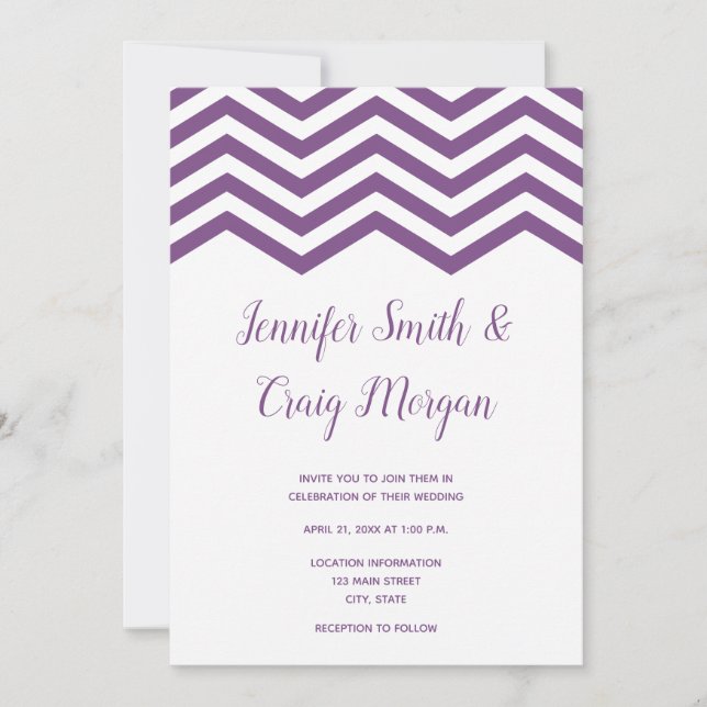 Invitation Mariage avec une garniture chevron blanc et violet (Devant)