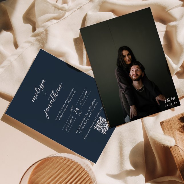 Invitation Mariage code QR monogramme photo bleu marine moder (Créateur téléchargé)