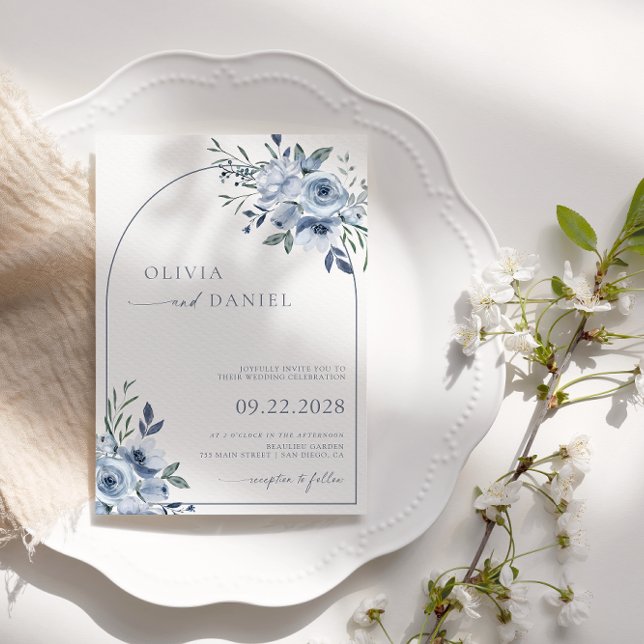 Invitation Mariage d'arche florale bleu-dusté (Créateur téléchargé)