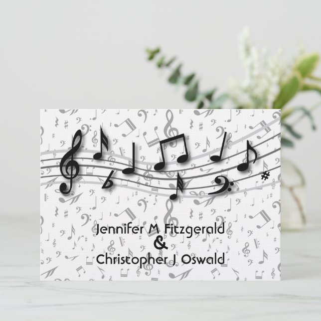 Invitation Mariage de notes musicales en noir et gris (Debout devant)