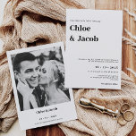 Invitation Mariage de police minimaliste moderne Serif<br><div class="desc">Minimalist Modern Serif Font Faire-part de mariage De style simple, moderne et minimaliste, faire-part de mariage avec les noms de couples dans une police serif moderne. Au verso de l'invitation, on peut voir des photos de couples et plus de détails. Cette faire-part de mariage minimaliste est idéale pour un couple...</div>