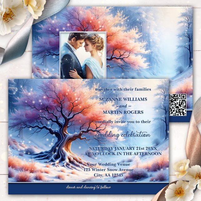 Invitation Mariage d'hiver dans l'arbre magique (Winter wedding invitation featuring a painting of a tree with tiny snow flakes in winter wonderland)