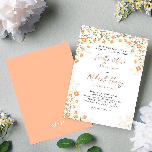 Invitation Mariage élégant Simple Pêche Floral (Elegant peach floral wedding invitation with a monogram on the backside. )