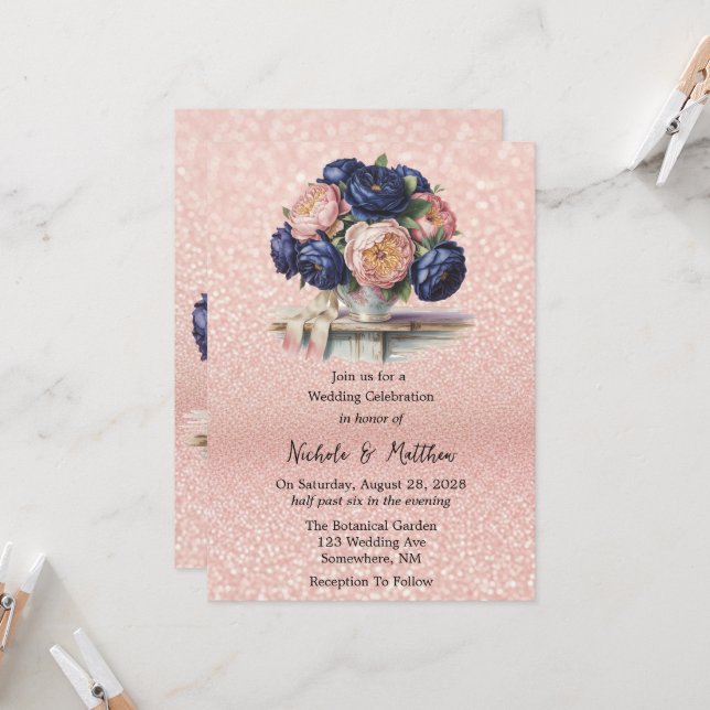 Invitation Mariage floral bleu marine et Rose or (Devant/Arrière en situation)