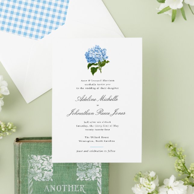 Invitation Mariage Grandmillennial au thème d'Hydrangea Bleue (An elegant and formal wedding invitation with an antique blue hydrangea illustration.)