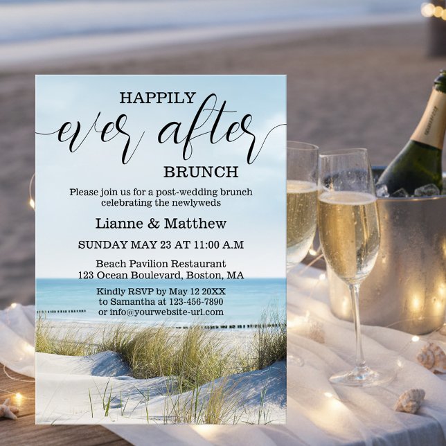 Invitation Mariage moderne de plage et de dunes au brunch (Modern script beach breakfast or brunch invitation featuring dunes overlooking a beach)