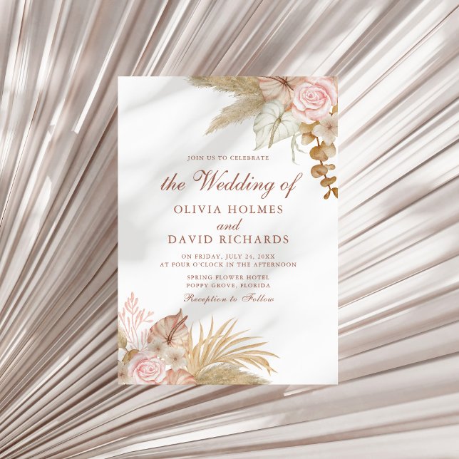 Invitation Mariage Moderne en Terracotta avec Fleurs et Herbe (Modern Boho Floral Pampas Grass Wedding Invitation on a sunny neutral dry palm leaf.)