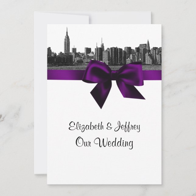 Invitation Mariage NYC Skyline large en noir et blanc et viol (Devant)