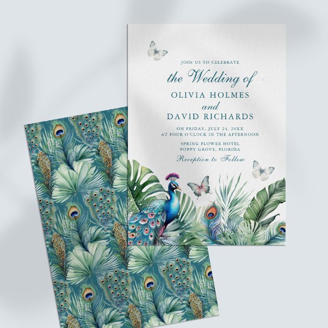 Invitation Mariage Papillons Plumes de Paon Tropicaux (Tropical Peacock Feathers Butterflies Wedding Invitation on a white table.)