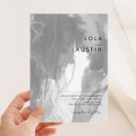 Invitation Mariage photo Décontracté minimaliste moderne<br><div class="desc">Ce faire-part de mariage photo décontracté minimaliste moderne est parfait pour votre mariage boho élégant. Son design abstrait simple et unique, accompagné d'un script minimaliste contemporain et d'une palette de couleurs blanches et noires, donne à ce produit une sensation de luxe formel élégant tout en restant simpliste, chic bohème. Gardez-le...</div>