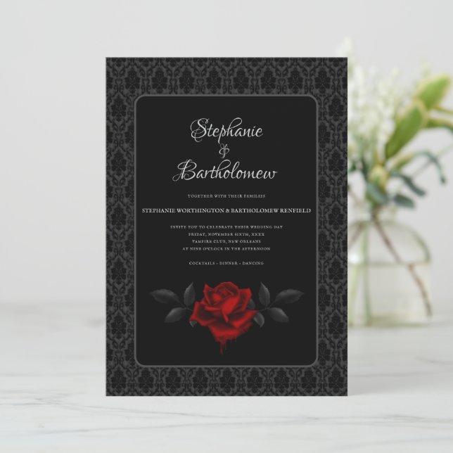 Invitation Mariage Rose noire damassée gothique (Debout devant)