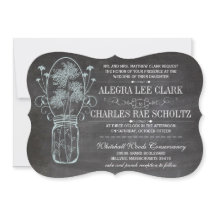 Mariage sur un tableau noir dans un pot Mason bleu