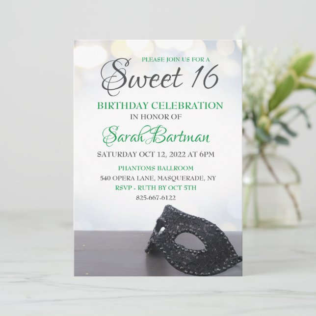 Invitation Masquerade Sweet 16 (Debout devant)
