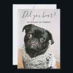 Invitation Mes humains se sont mariés Photo de chien Mariage<br><div class="desc">Votre chien est comme un enfant pour vous et vous voulez qu'il annonce votre mariage et invite vos invités à la réception de la fête de fuite ? Commencez par une photo mignonne de lui sur vos invitations !</div>
