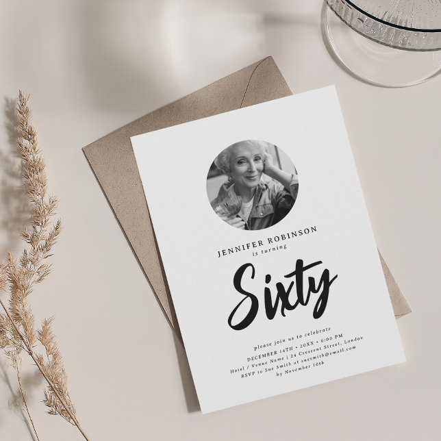Invitation Miniature Script photo 60e anniversaire noir blanc (Minimal Script Photo 60th Birthday Black White Invitation)