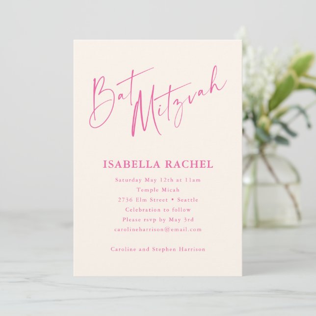 Invitation Minimal Script Hot Pink Cream Modern Bat Mitzvah (Debout devant)