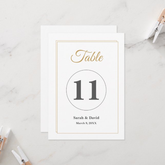 Invitation Minimalist Gold Border Wedding Table Number Card (Devant/Arrière en situation)