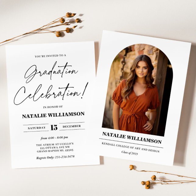 Invitation minimaliste moderne avec photo (Modern Minimalist Graduation Invitation with Photo
)