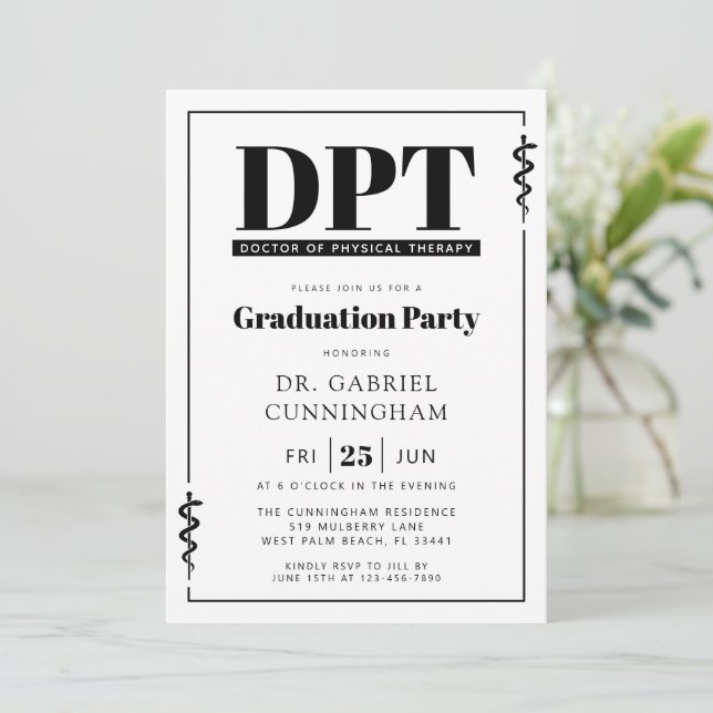 Invitation Modern DPT Doctor of Physical Therapy Graduation (Debout devant)