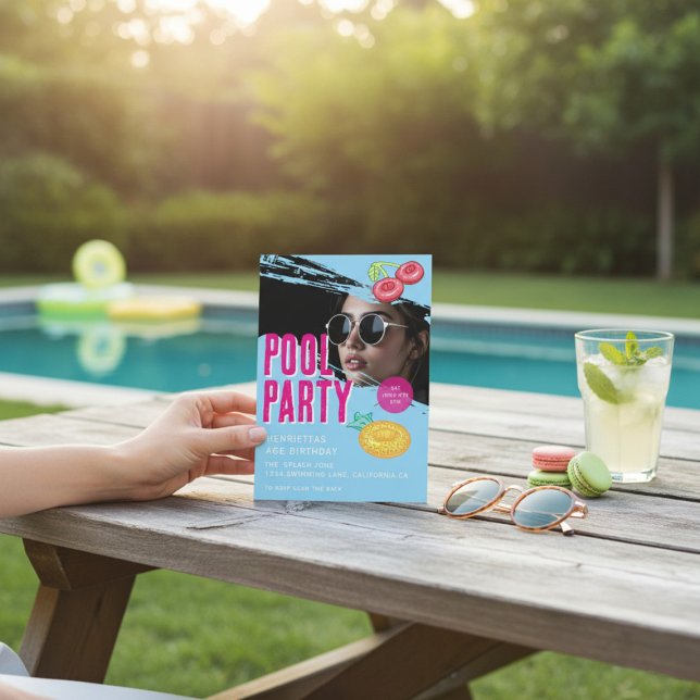 Invitation modern  photo Pool Party Birthday QR Code RSVP (Créateur téléchargé)