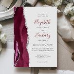 Invitation Moderne Bourgogne Argent Agate gris clair Mariage<br><div class="desc">Le bord gauche de cette élégante faire-part de mariage moderne est orné d'une bordure d'aquarelle bordeaux et d'une fausse parties scintillant argentée. Le texte personnalisable combine l'écriture manuscrite grise au fusain et bordeaux, les polices cuivre et italique sur un arrière - plan gris clair. L'envers est assorti d'un design d'agate...</div>
