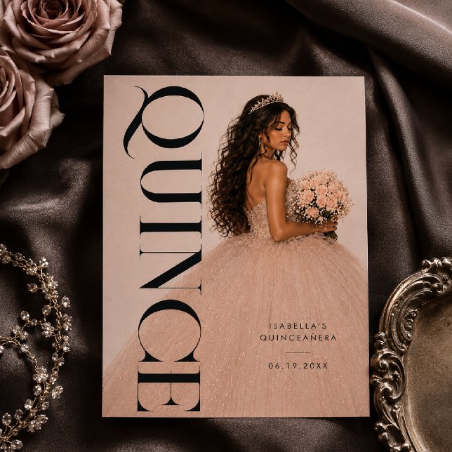 Invitation moderne de Quinceañera éditoriale (Créateur téléchargé)