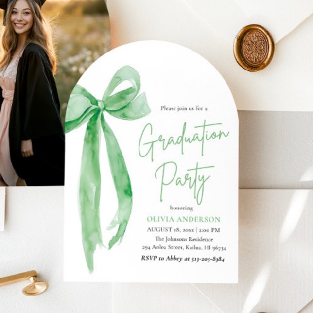 Invitation Moderne Elégant tendance Bow Green Graduation Arch (Créateur téléchargé)