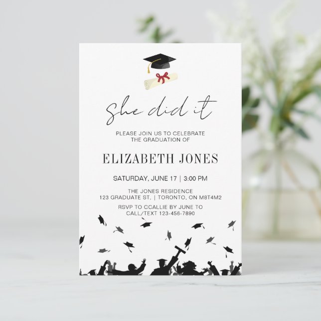 Invitation Moderne Elle L'A Fait Graduation Party Minimaliste (Debout devant)