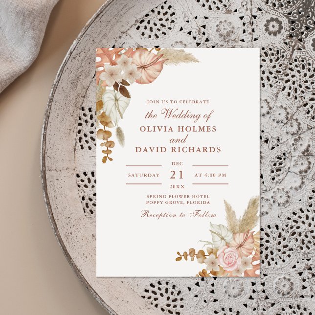 Invitation Moderne Mariage Chic Bohème Floral Herbe de Pampas (Modern Boho Chic Floral Pampas Grass Wedding Invitation on a beautiful neutral boho plate.)