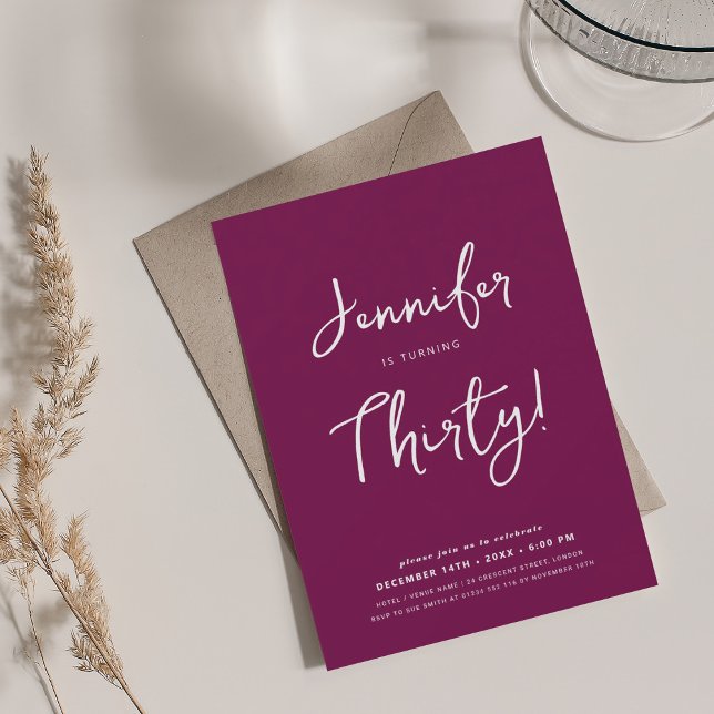 Invitation Moderne minimal 30e anniversaire Script Magenta (Modern Minimal 30th Birthday Script Magenta Invitation)