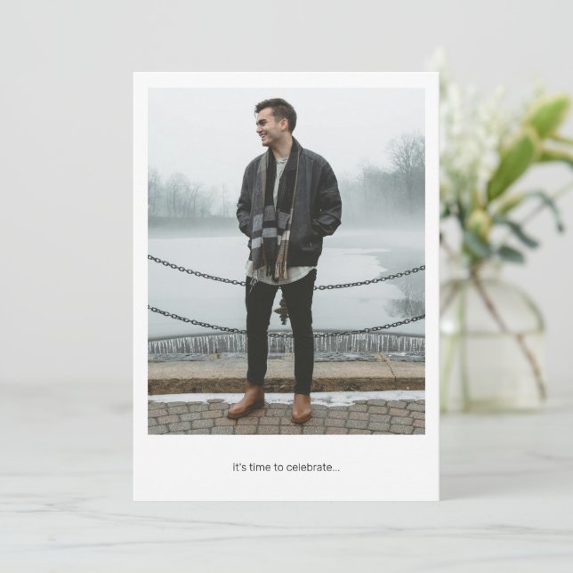 Invitation Moderne Minimal Deux Photo noir blanc Graduation (Debout devant)