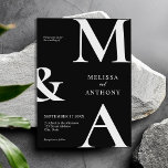 Invitation Moderne minimaliste Mariage noir et blanc<br><div class="desc">Faire-part de mariage minimaliste moderne noir et blanc. Caractéristiques de typographie monographique audacieuse et conception graphique minimale. Personnalisez le texte avec tous les détails de votre journée spéciale.</div>