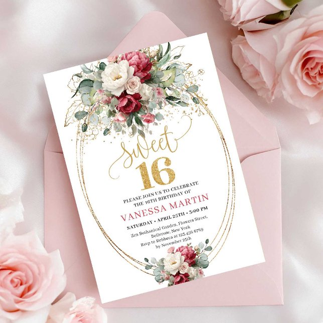 Invitation moderne pour un Sweet 16 avec fleurs do (Modern Red Burgundy Gold Floral Sweet 16 Invitation)