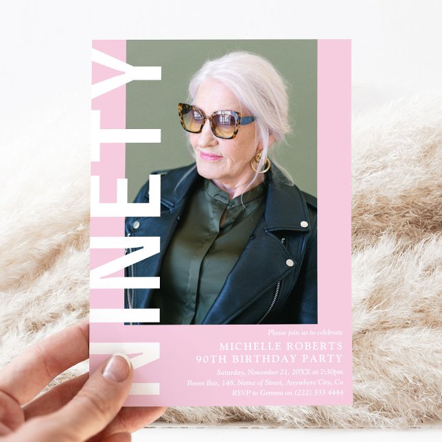 Invitation moderne pour une fête d'anniversaire de (Créateur téléchargé)