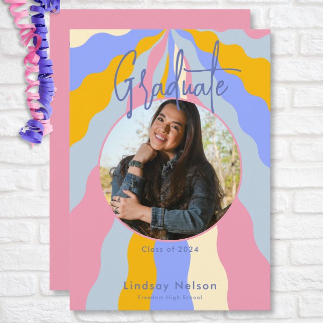 Invitation Moderne Retro Rose violet Vagues Photo Graduation (Modern Retro Pink Purple Waves Photo Graduation Invitation)