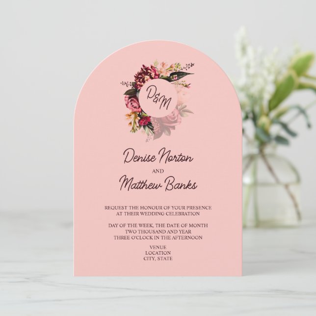 Invitation Monogramme de chrysanthème sur Gossamer rose (Debout devant)