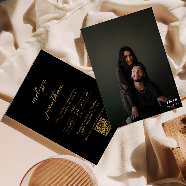 Invitation Monogramme photo Black & Gold moderne Code QR Mari (Créateur téléchargé)