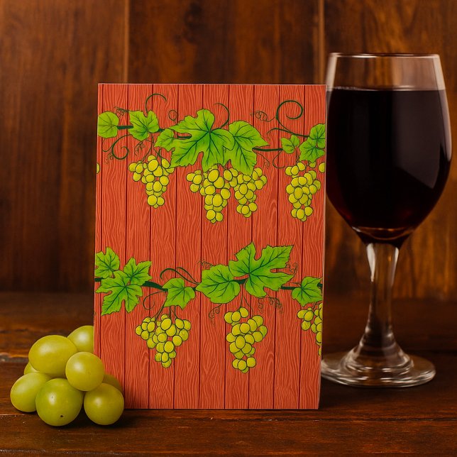 Invitation Motif de vigne de raisin vert sur bois rustique (Créateur téléchargé)