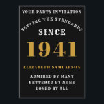 Invitation Né 1941 80th Birthday Love Ajouter Votre Nom Noir<br><div class="desc">Pour ceux qui sont nés en 1941 et fêtent leur 80ème anniversaire, nous avons la carte d'invitation idéale. L'arrière - plan noire au design blanc et or est simple et élégante. Customisez facilement le texte à l'avant et à l'arrière de cette carte d'invitation d'anniversaire en utilisant le modèle fourni. Une...</div>