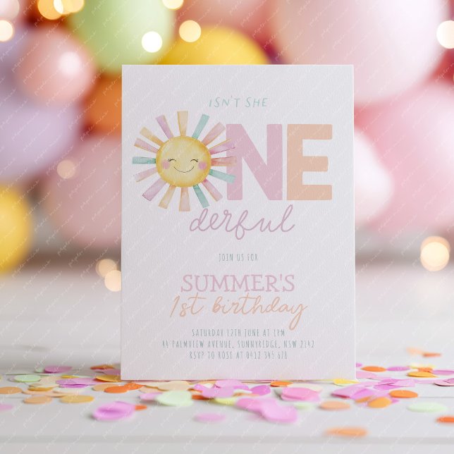 Invitation N'est-elle pas Merveilleuse Fille du Soleil Pastel (Isn't she Onederful! Girl's sun 1st birthday invitation in pastel pink, peach and purple. )